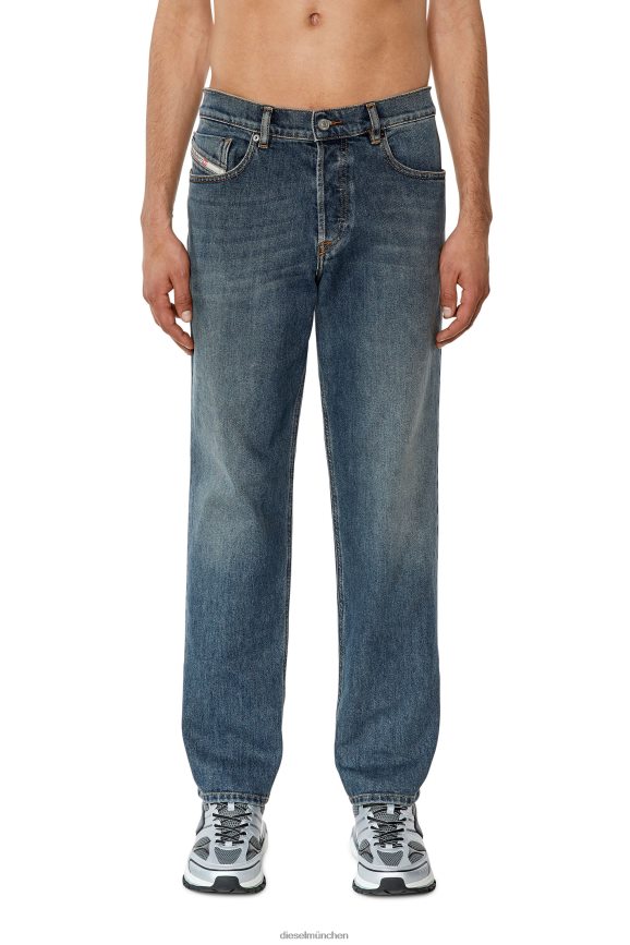 Diesel Tapered Jeans 2023 D-Finitive 09F74 Bekleidung Mittelblau Männer H0VDZ341